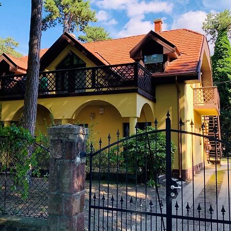 Villa B96 Siófok Eksteriør billede